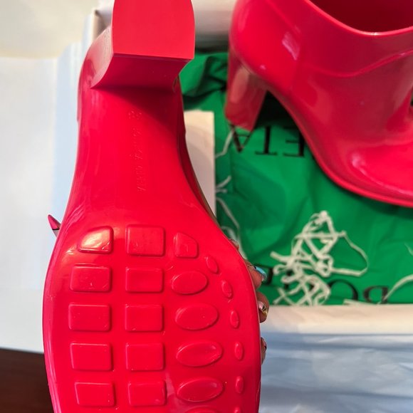 NEW in Box: BOTTEGA VENETA Rubber Block-Heel Ankle Booties - Picture 5 of 7